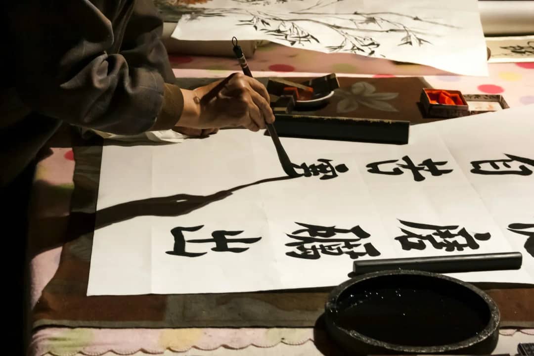 同じ空間で、ただ静かに座り、呼吸を共にする。